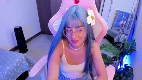 Snapshot of miaa_06 chatting on 03-06-25, 07:03 mia  nicolle online show from 03-06-25, 07:03