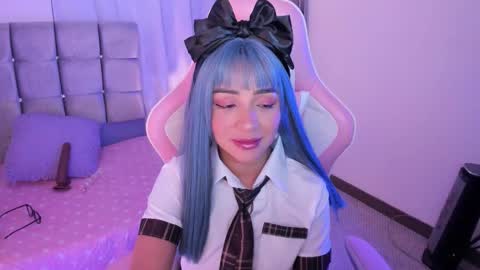 Snapshot of miaa_06 chatting on 09-21-25, 04:14 mia  nicolle online show from 09-21-25, 04:14