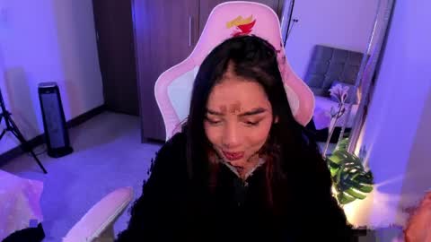 mia  nicolle online show from 04-09-26, 03:17