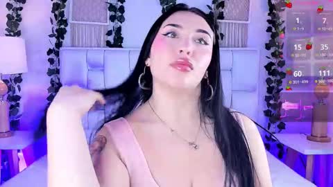 Mia online show from 11-19-25, 11:54