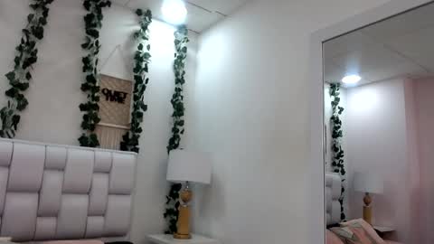 Snapshot of miaa_gh1 chatting on 06-02-26, 11:23 Mia online show from 06-02-26, 11:23