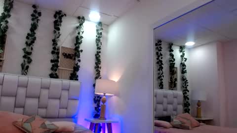 Snapshot of miaa_gh1 chatting on 06-05-26, 11:27 Mia online show from 06-05-26, 11:27