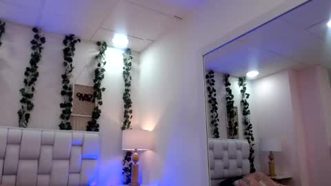 Snapshot of miaa_gh1 chatting on 06-06-26, 11:26 Mia online show from 06-06-26, 11:26
