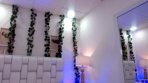 Snapshot of miaa_gh1 chatting on 06-07-26, 12:09 Mia online show from 06-07-26, 12:09