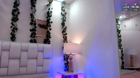 Snapshot of miaa_gh1 chatting on 06-13-26, 11:19 Mia online show from 06-13-26, 11:19