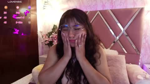 Snapshot of miaa_smiith1 chatting on 03-12-25, 03:18 miaa_smiith1 online show from 03-12-25, 03:18