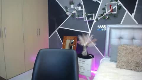 miaa_star_1x online show from 10-29-25, 05:42