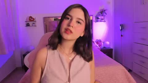 Snapshot of miaacute2 chatting on 02-28-26, 11:39 Mia online show from 02-28-26, 11:39