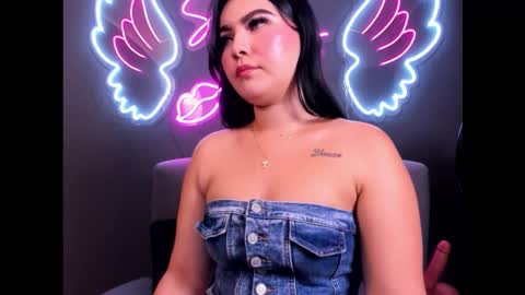 Miaa Farrel online show from 11-08-25, 07:12