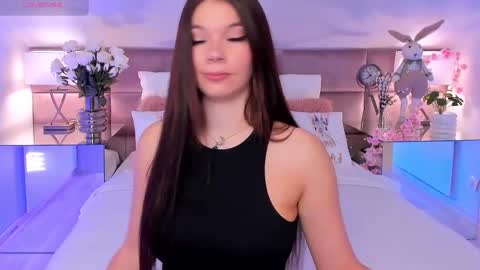 Mia online show from 03-28-26, 08:19