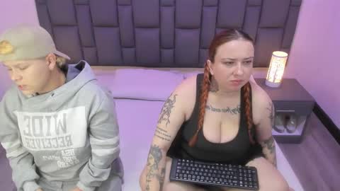 Snapshot of miaandmolly_ chatting on 03-06-25, 03:13 mia red hair molly short hair online show from 03-06-25, 03:13