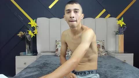 miaandrony online show from 02-17-26, 12:56