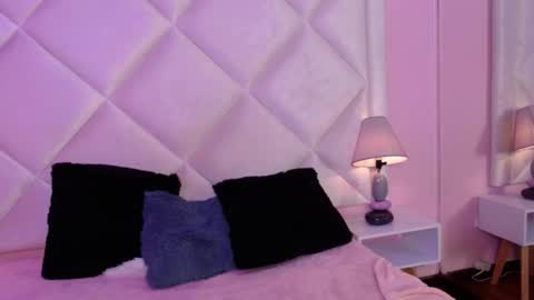 Alexandra online show from 11-04-25, 01:54