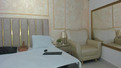 Miaasummer online show from 04-25-26, 11:13