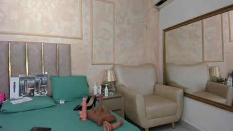 Miaasummer online show from 07-15-26, 11:15