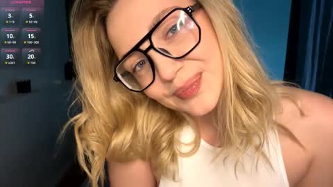 Mia online show from 03-02-26, 05:31