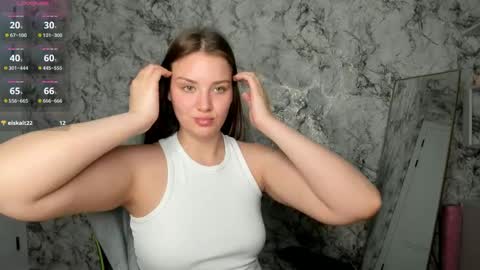 Mia online show from 04-10-26, 08:02