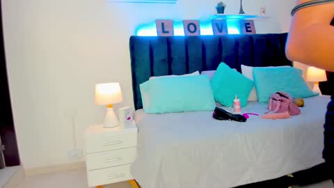 MIA online show from 01-08-25, 03:40