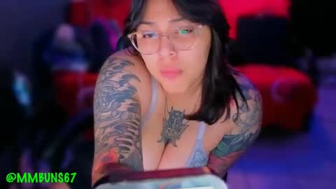 Snapshot of miacanela_xo chatting on 11-24-25, 05:07 Mia online show from 11-24-25, 05:07