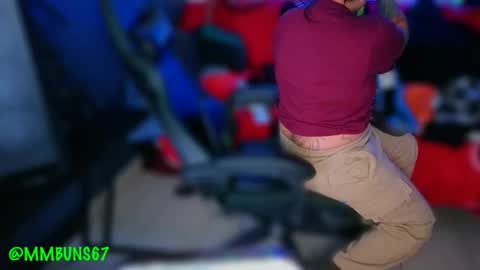 Snapshot of miacanela_xo chatting on 12-01-25, 03:33 Mia online show from 12-01-25, 03:33