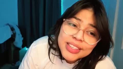 Snapshot of miacanela_xo chatting on 01-11-26, 02:05 Mia online show from 01-11-26, 02:05