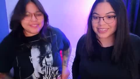 Snapshot of miacanela_xo chatting on 02-18-26, 04:30 Mia online show from 02-18-26, 04:30