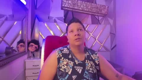 Snapshot of miacapucci1 chatting on 02-23-25, 10:53 online show from 02-23-25, 10:53