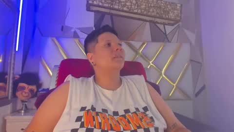 Snapshot of miacapucci1 chatting on 02-26-25, 06:11 online show from 02-26-25, 06:11