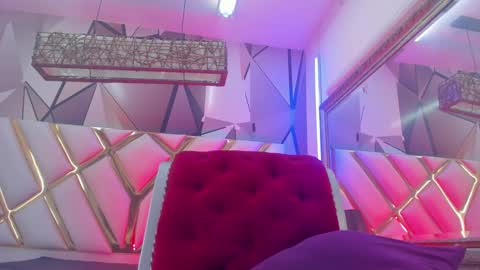 Snapshot of miacapucci1 chatting on 03-12-25, 02:34 online show from 03-12-25, 02:34