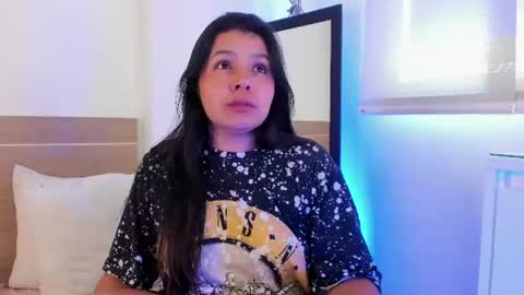 IG Yojanagomez  online show from 07-28-26, 07:26