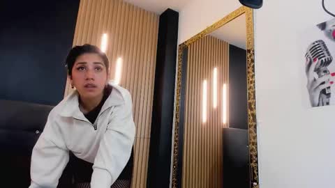 Mia Carter  Schedule 800 - 1430 gtm-5 online show from 02-05-26, 02:16