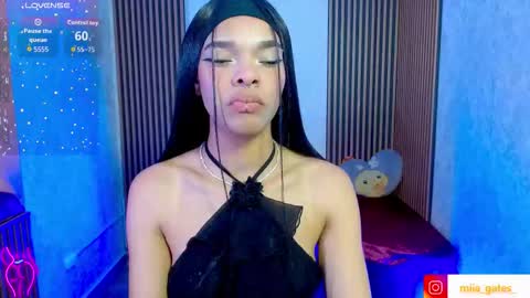 Mia online show from 11-07-25, 02:11