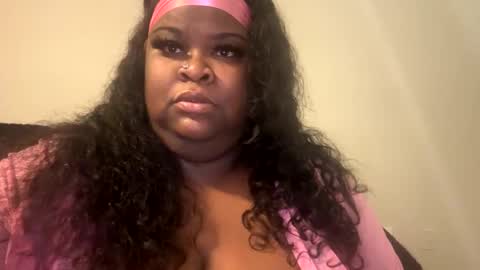 Snapshot of miaginger2 chatting on 10-14-25, 03:07 miaginger2 online show from 10-14-25, 03:07