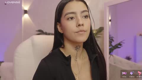 Mia Gomez online show from 02-11-26, 02:00