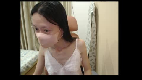 Snapshot of miahchan68 chatting on 05-25-26, 03:40 miahchan68 online show from 05-25-26, 03:40