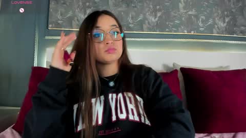 Mia  online show from 06-02-26, 03:41