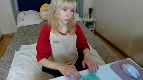 miakimiko online show from 05-14-26, 03:02