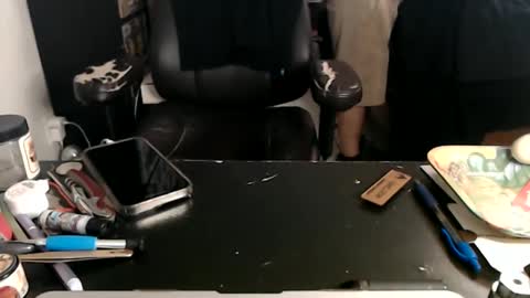 Mark online show from 11-27-25, 04:47