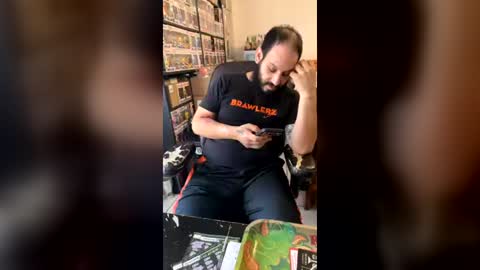 Mark online show from 07-05-26, 02:02