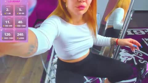 Snapshot of miakittyy chatting on 11-05-25, 01:49 Mia Kittyy online show from 11-05-25, 01:49