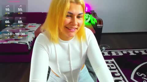 Snapshot of miakittyy chatting on 12-02-25, 01:22 Mia Kittyy online show from 12-02-25, 01:22