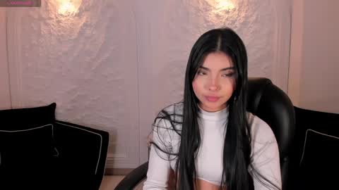 Call me Mia  online show from 04-20-26, 07:26