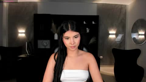 Call me Mia  online show from 05-16-26, 07:23