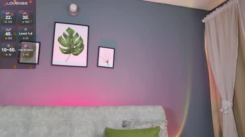 Mia online show from 02-17-26, 01:51