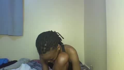 Snapshot of miami_muffin chatting on 12-05-25, 12:30 Muffin online show from 12-05-25, 12:30