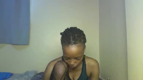 Snapshot of miami_muffin chatting on 12-05-25, 12:36 Muffin online show from 12-05-25, 12:36