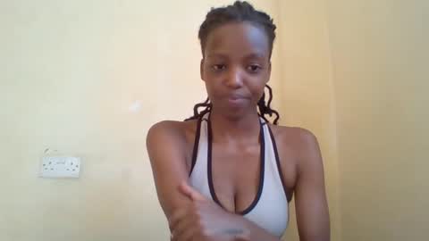 Snapshot of miami_muffin chatting on 06-06-26, 12:32 Muffin online show from 06-06-26, 12:32