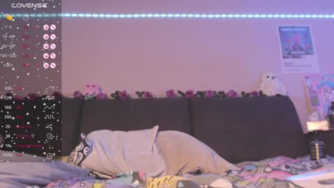 Mia online show from 01-30-25, 05:49