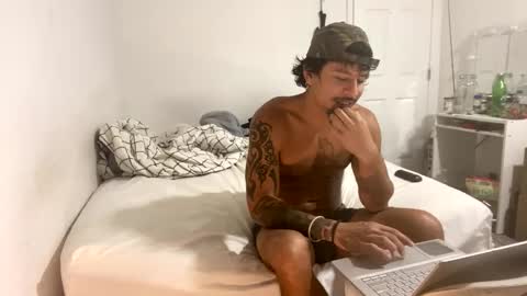 miamiclos1 online show from 02-01-26, 01:26