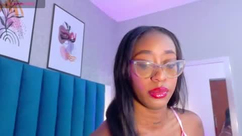 Mia  online show from 06-11-26, 12:36